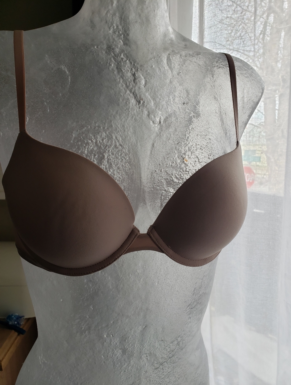 Calvin Klein Smooth T-Shirt Bra in Taupe Brown